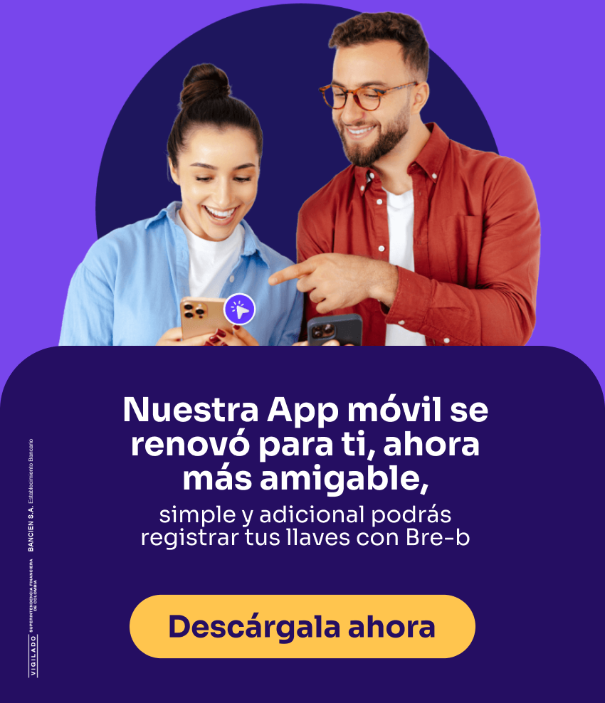 Pareja feliz abre CDT en línea desde su celular