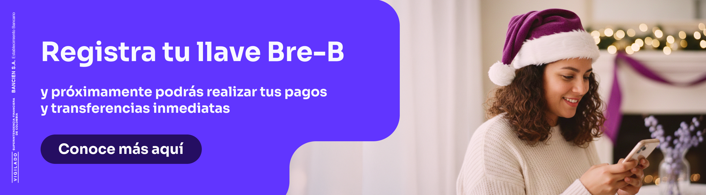 Pareja feliz abre CDT en línea desde su celular