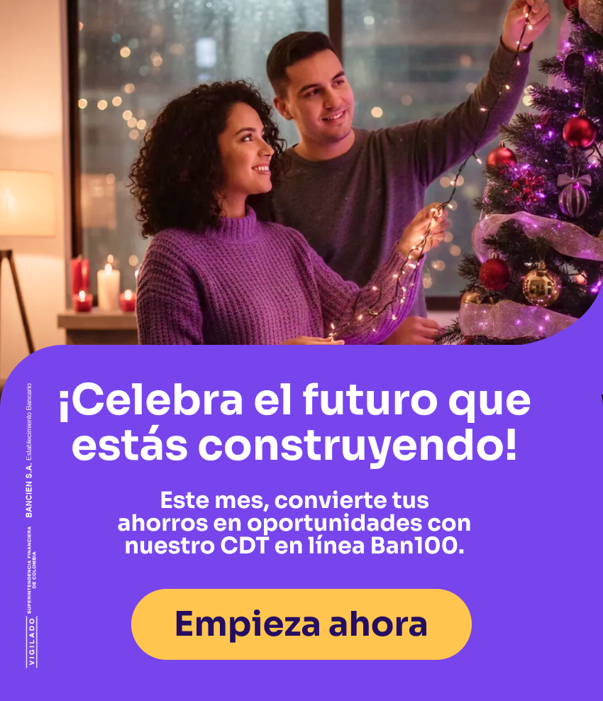 Pareja feliz abre CDT en línea desde su celular